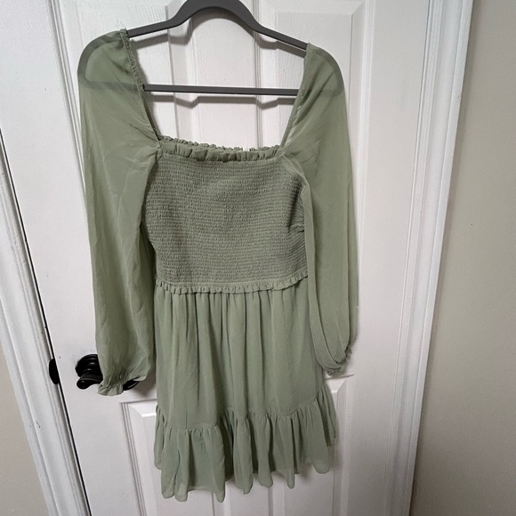 Sage green dress NEVER WORN - Picture 1 of 2